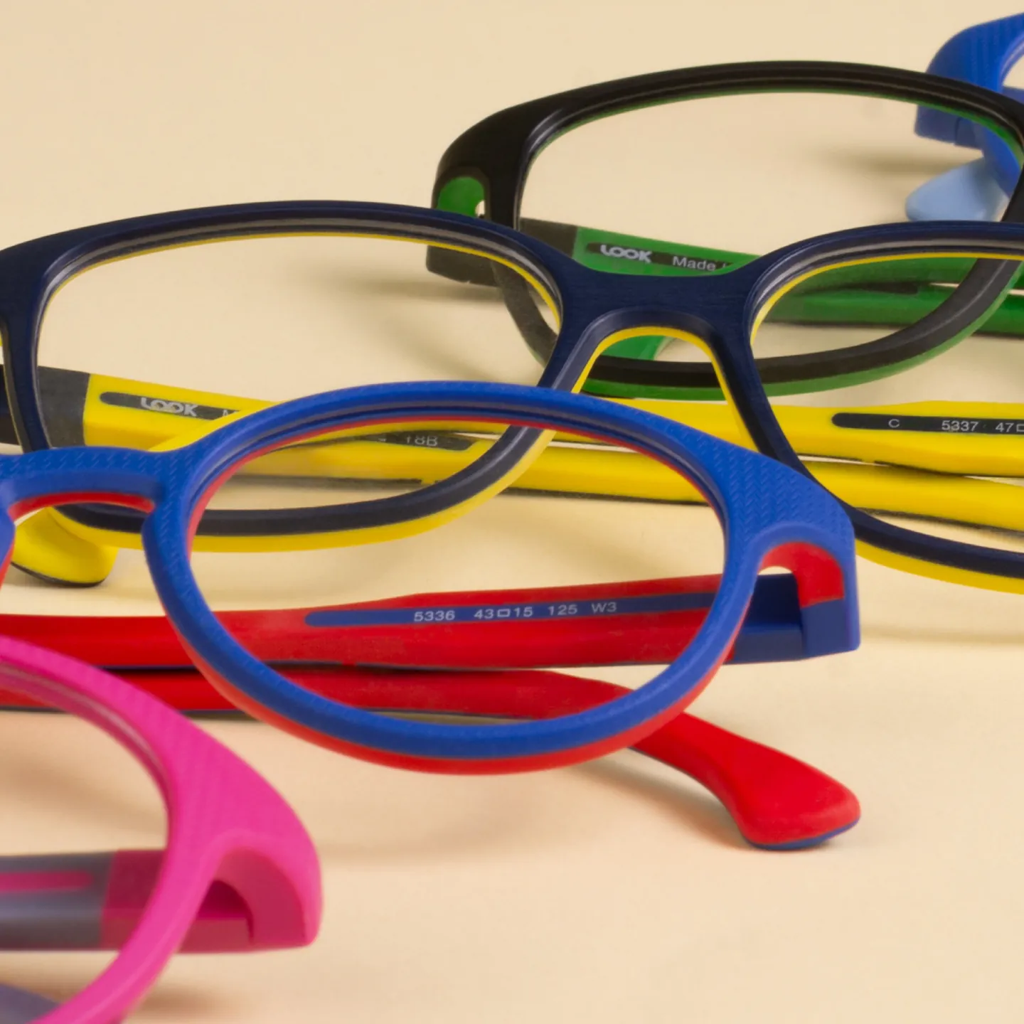 LOOKKINO-Kinderfassungen in mehreren Farben